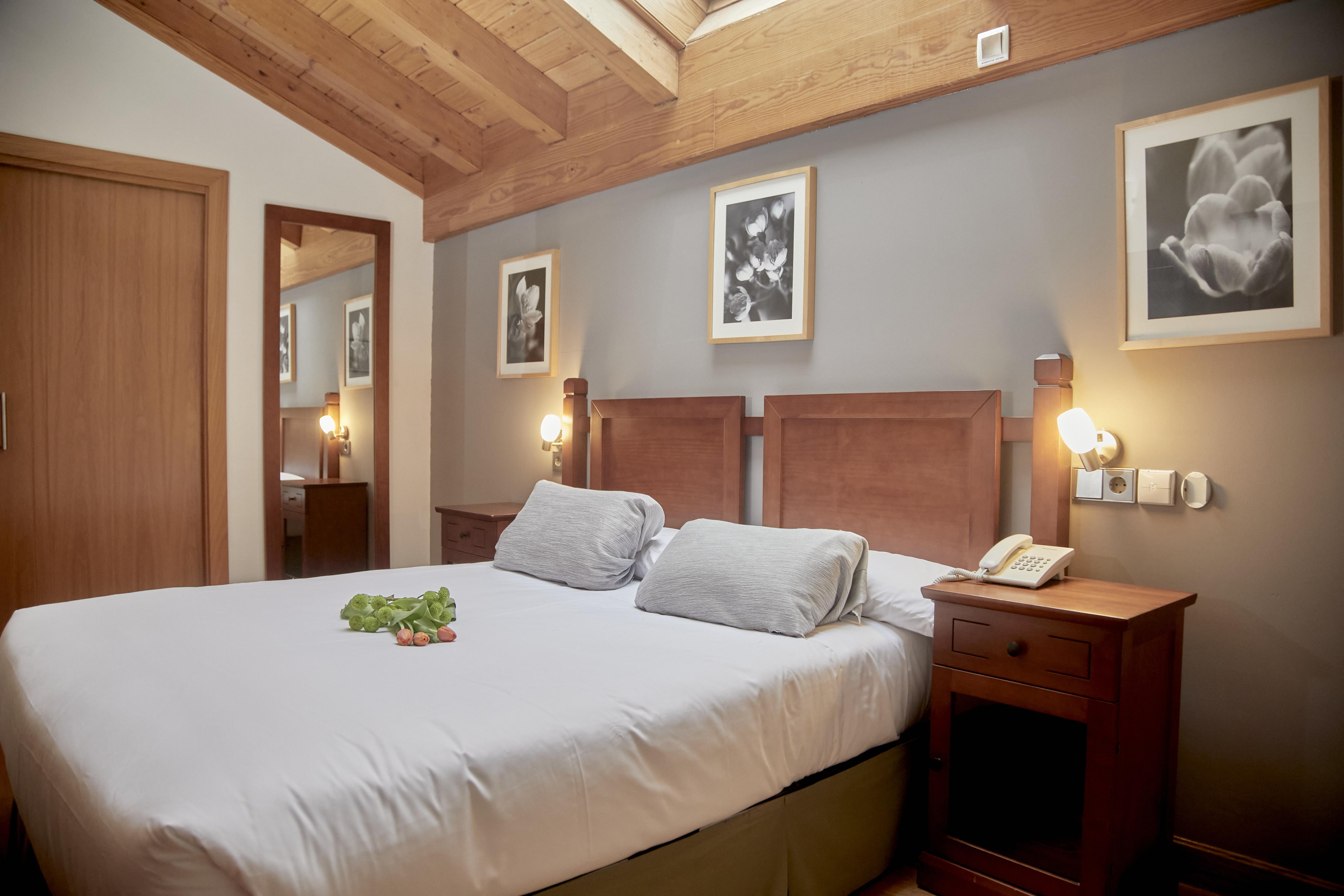 Hotel Casa Azcona Zizur Mayor Eksteriør billede